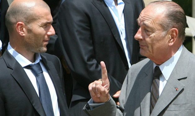 FRANCE : Zidane rend hommage à Jacques Chirac