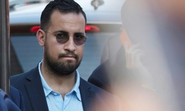 Un an de prison ferme pour Alexandre Benalla