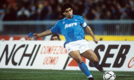 NAPLES - Le stade San Paolo pourrait être renommé au nom de Maradona