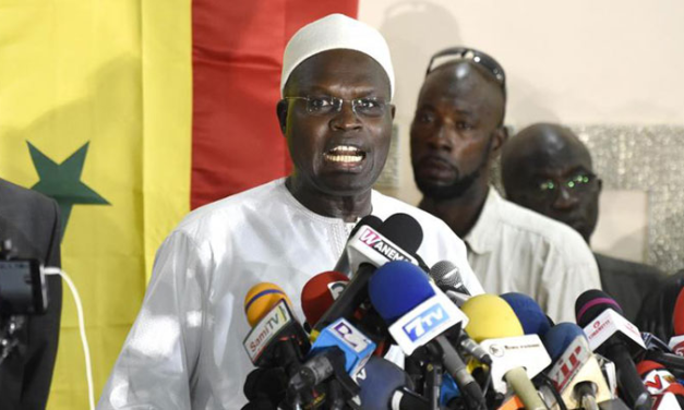 EN COULISSES - Khalifa Sall dénonce