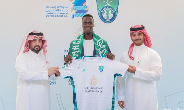 OFFICIEL - Édouard Mendy signe à Al-Ahli