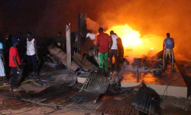 ZIGUINCHOR  - Violent incendie au marché Saint-Maur