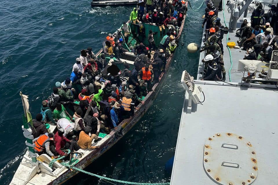 EMIGRATION CLANDESTINE - Une pirogue avec à son bord 219 migrants interceptée par la Marine