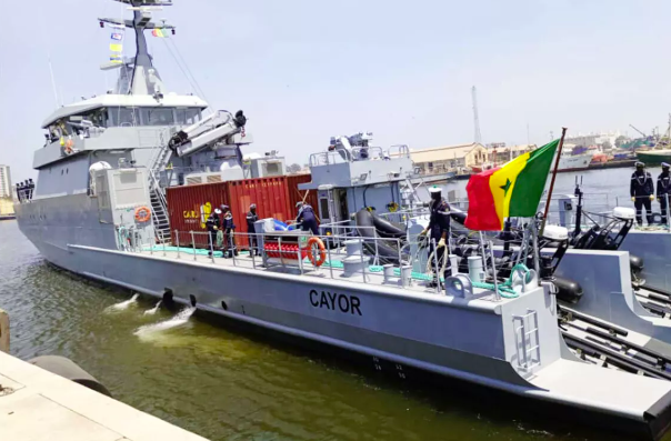 ARMEES - La Marine nationale réceptionne “le Cayor”, son troisième patrouilleur lance-missiles