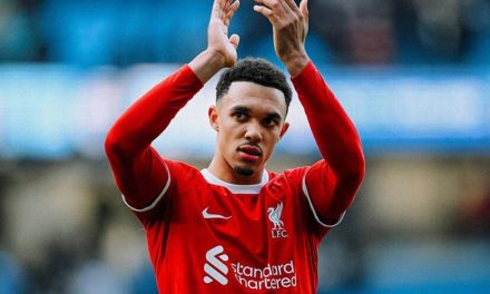 LIVERPOOL - Le Real parle avec  Alexander-Arnold