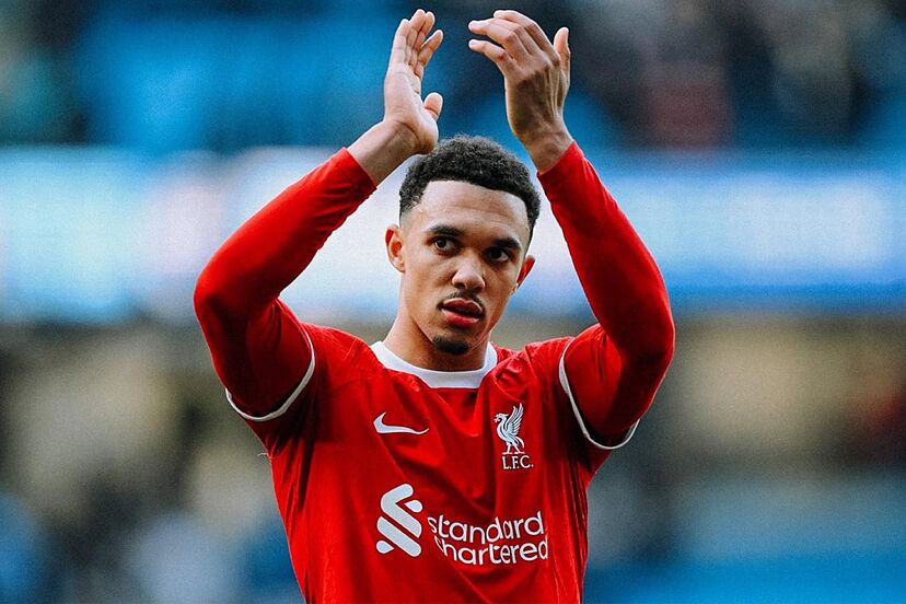 LIVERPOOL - Le Real parle avec  Alexander-Arnold