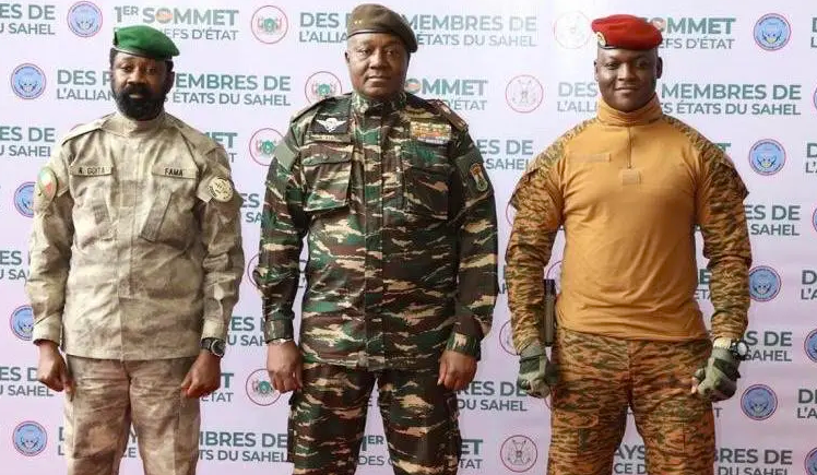 AFRIQUE - L'AES dénonce l'ingérence de l'Union africaine dans les décisions souveraines de ses États membres