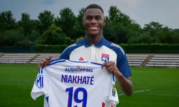 MERCATO - Moussa Niakhaté rejoint officiellement Lyon