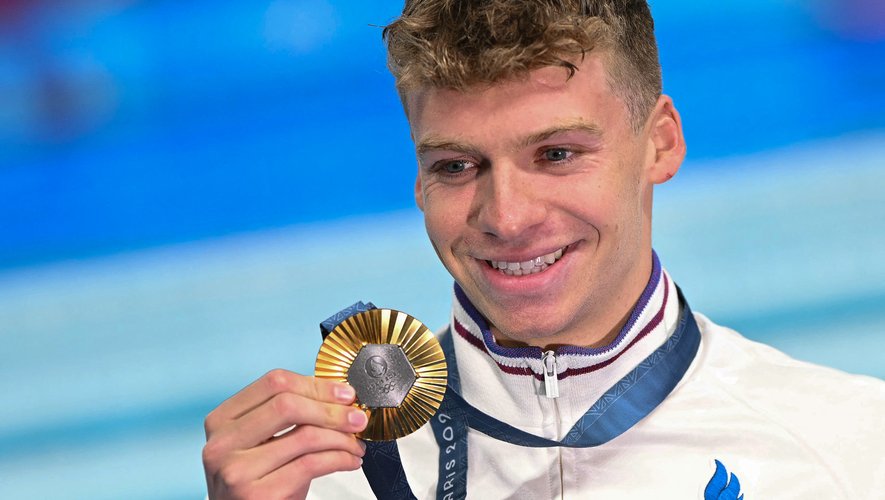 JO 2024 - Léon Marchand s'offre le record olympique sur 400 m 4 nages