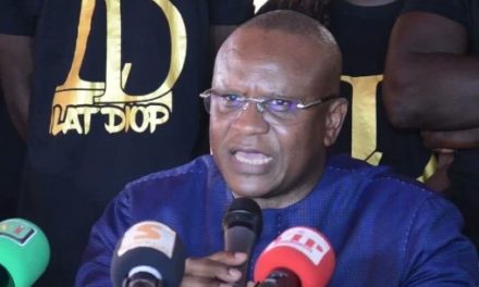 AIBD - Lat Diop retenu à l’aéroport