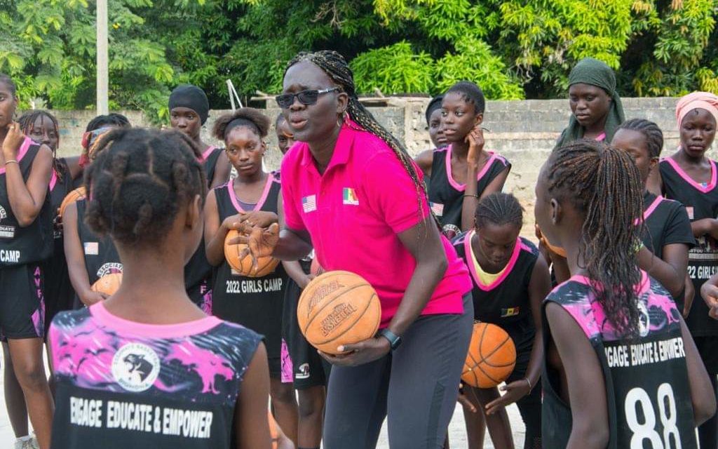 ASSOCIATION DES OLYMPIENS DU SÉNÉGAL - Amadou Dia Ba passe le témoin à Astou Ndiaye