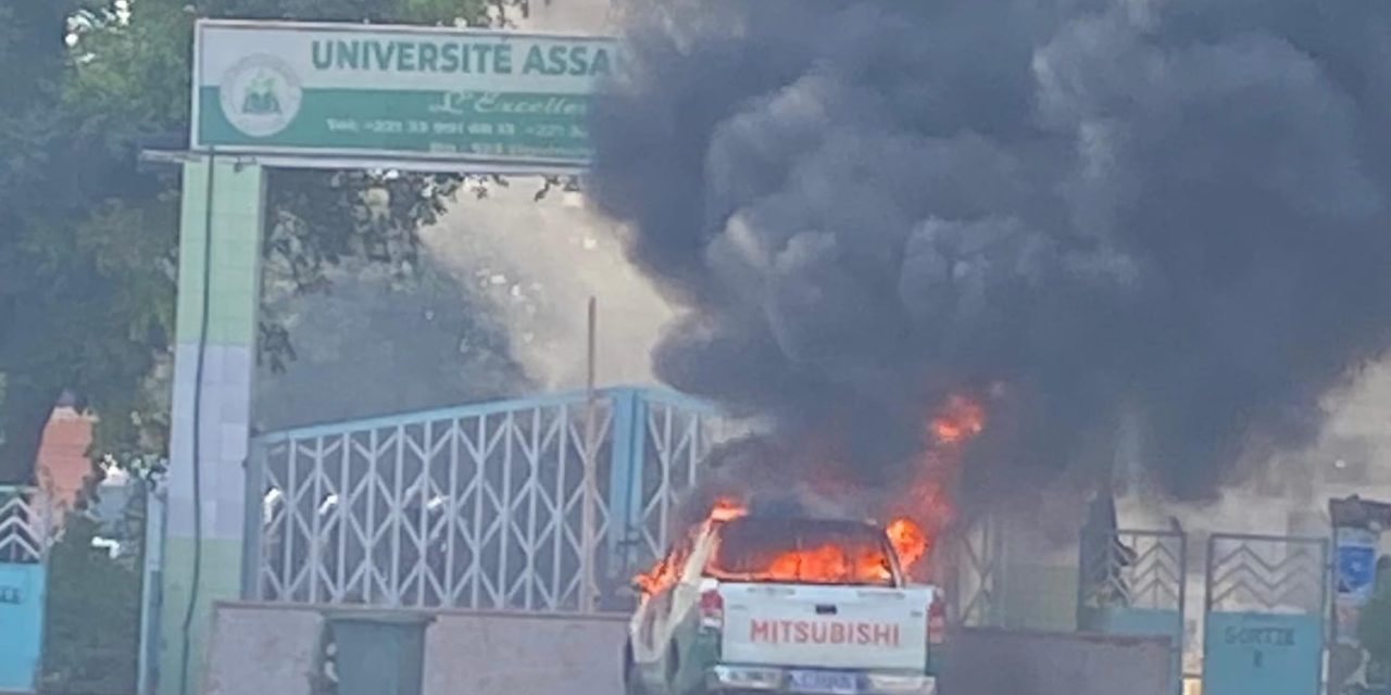 AFFRONTEMENTS A L’UNIVERSITE ASSANE SECK DE ZIGUINCHOR - Plusieurs véhicules incendiés et des étudiants blessés