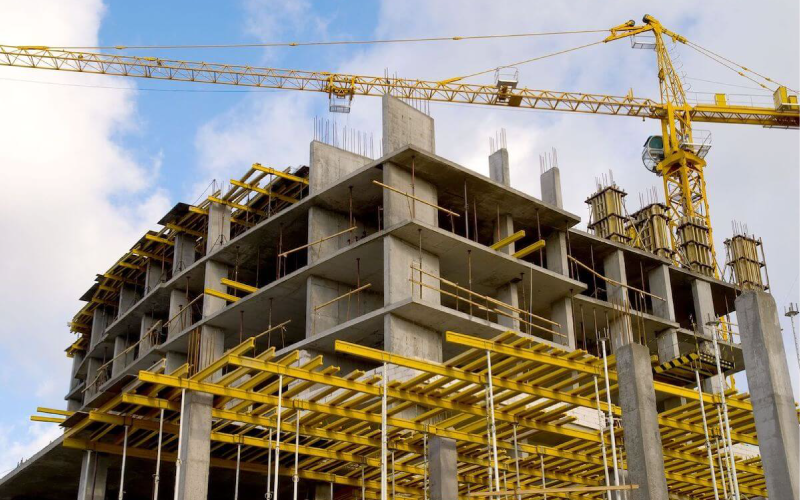 SUSPENSION DES CONSTRUCTIONS – Les acteurs demandent des mesures d'accompagnement