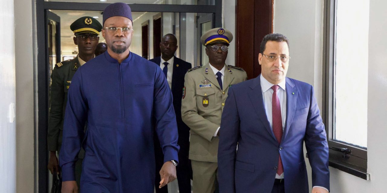 MAURITANIE - Bassirou Diomaye Faye élève deux hommes d’affaires mauritaniens aux grades de commandeur et d’officier de l’Ordre national du Lion