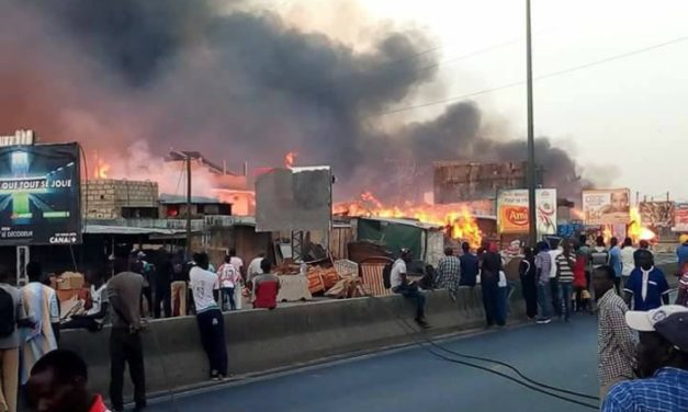 PIKINE - Le Parc Lambaye (encore) ravagé par les flammes