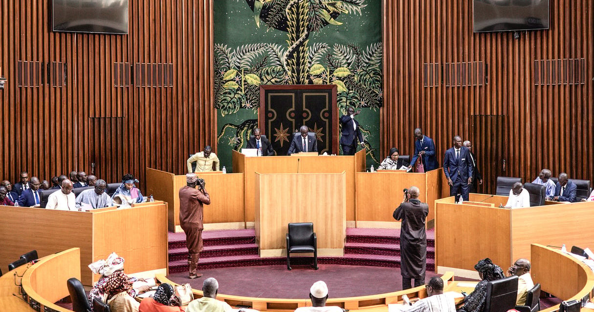 ASSEMBLÉE NATIONALE - RÉFORME BANCAIRE ET MICROFINANCE - Le Sénégal franchit un cap historique