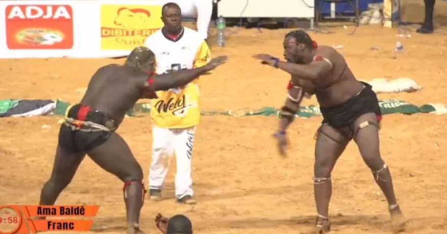 GRAND COMBAT - Franc trop fort pour Ama Baldé