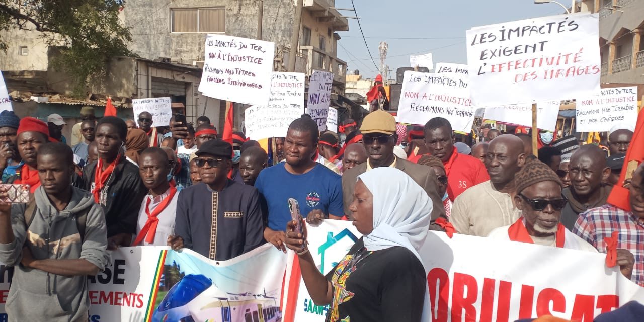 EXCLUS DE ́LA RÉINSTALLATION SUR LE SITE DU LAC ROSE- Les impactés du TER du département de Dakar expriment leur colère